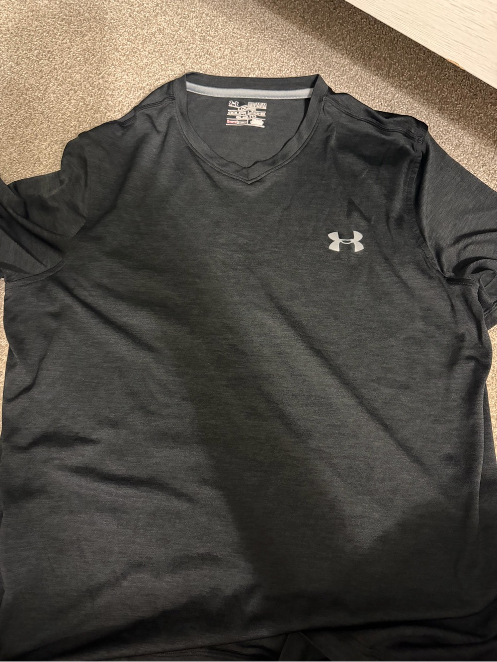 Under Armour Men’s Charcoal Gray V-Neck Performance Tee